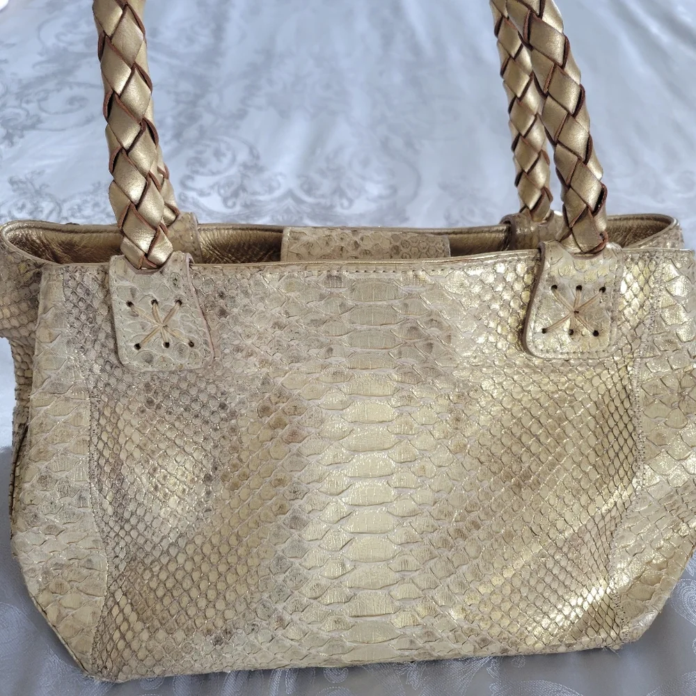 CARLOS FALCHI Vintage Genuine Leather Handbag. - Picture 5 of 13